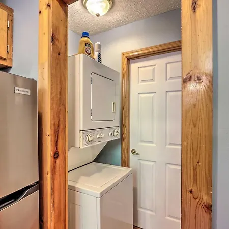 Bumblebee Cottage Murphy Retreat With Hot Tub Salem Exterior foto