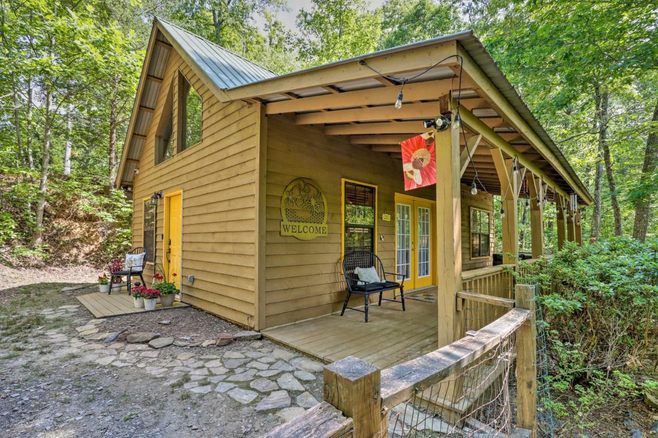 Bumblebee Retreat With Hot Tub