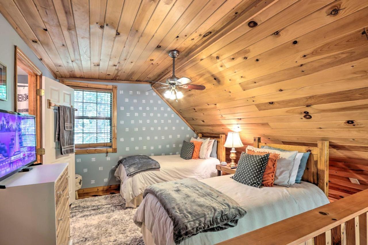 Bumblebee Retreat With Hot Tub * Salem