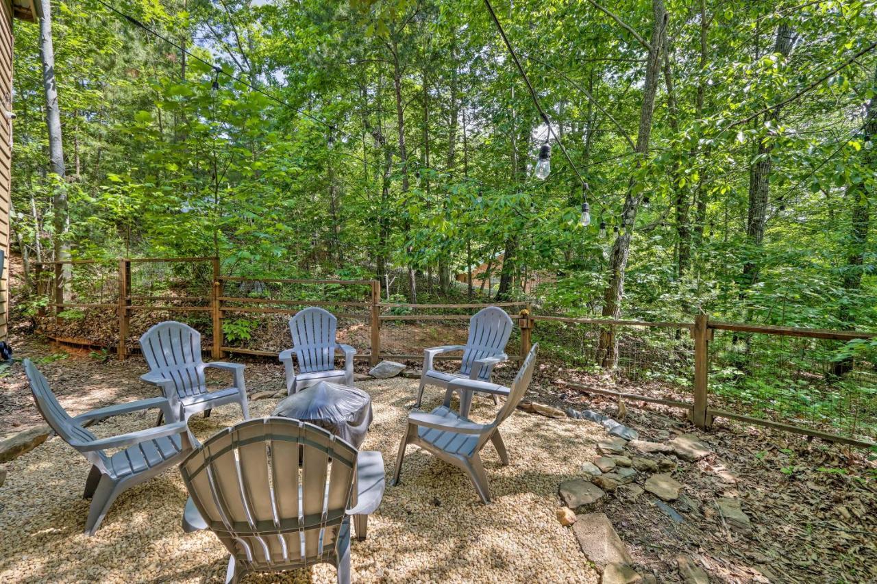 Bumblebee Retreat With Hot Tub